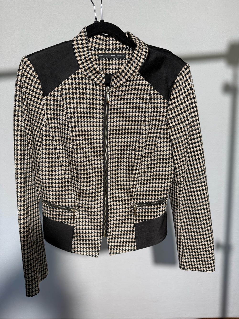 White House Black Market Black & Cream Houndstooth Zip Jacket